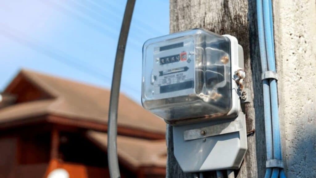 Electricity Bill Saving: Is Your Meter Running Too Fast? Here’s How to Check how to check electricity meter speed
